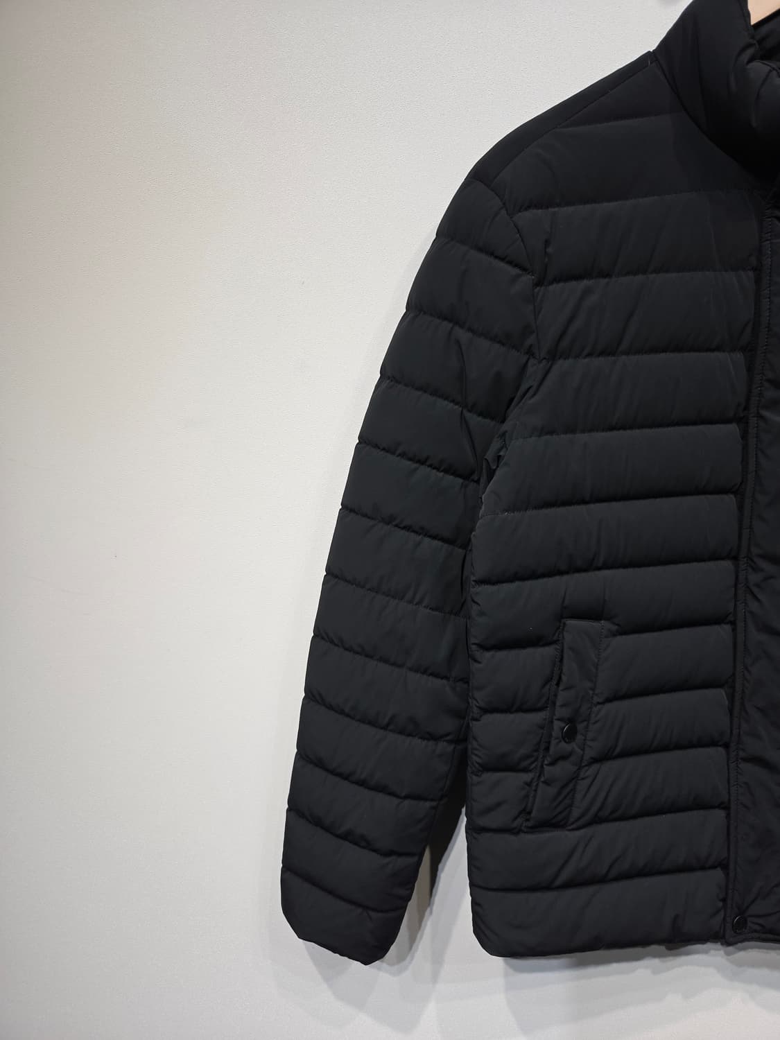 라코스테(LACOSTE) 블랙 구스다운 패딩 자켓 상품이미지2