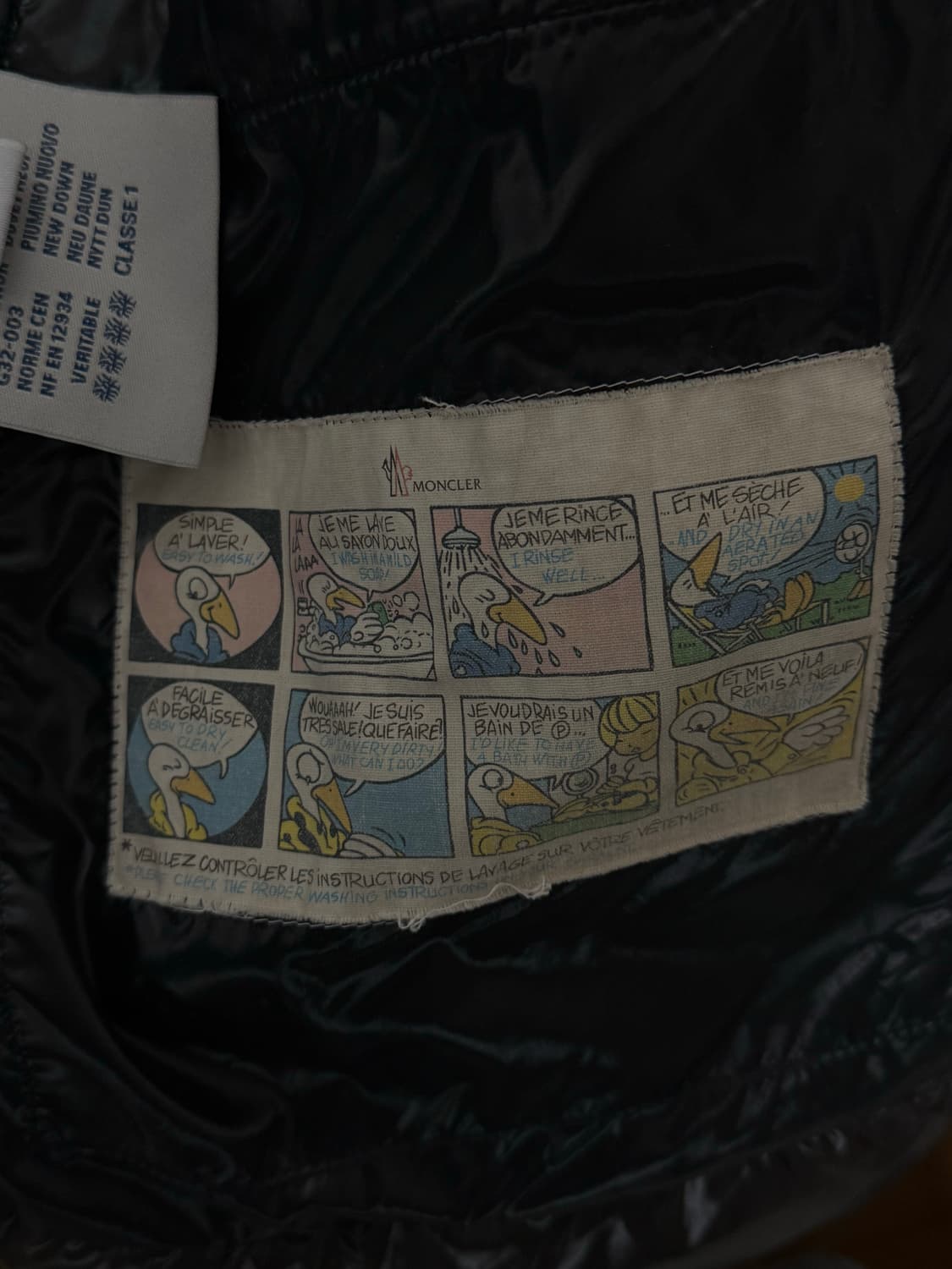 정품) 몽클레어 여성 빅와펜 유광패딩 사이즈 2 상품이미지5