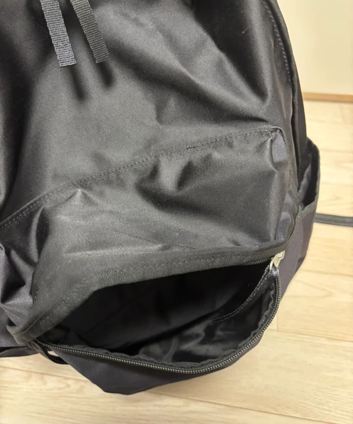 디스이즈네버댓 코듀라 새틴 데이팩 백팩  상품이미지8