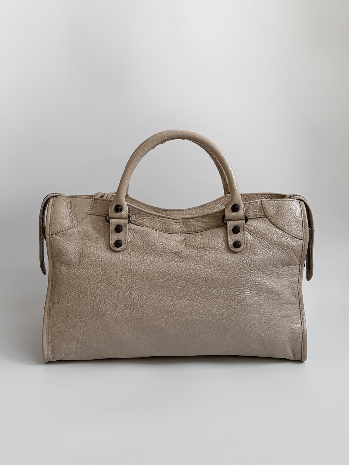 발렌시아가 클래식 시티백 미듐 판매합니다. 상품이미지4