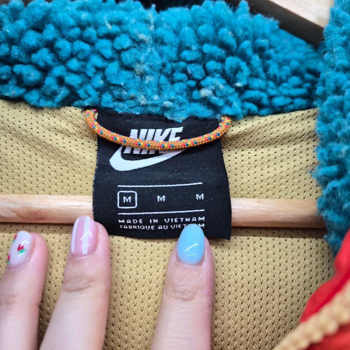 나이키 플리스 아노락 후드티 배색 남성 M 상품이미지4