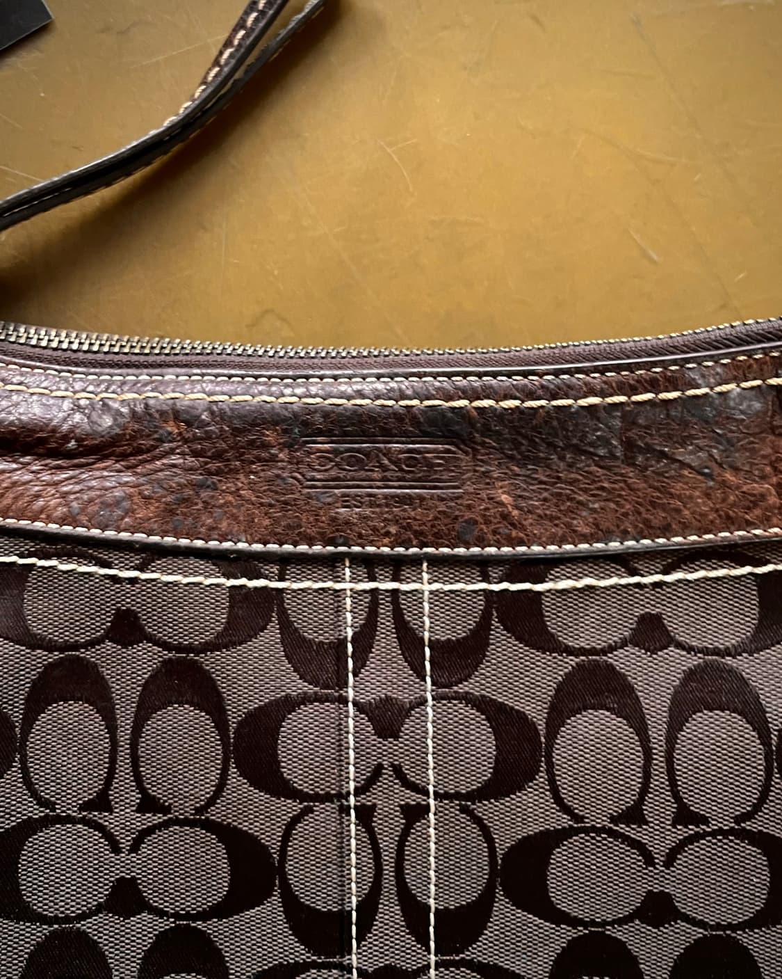 2000s Old COACH Classic Shoulder Bag 상품이미지3