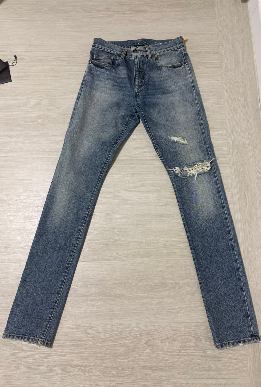 입생로랑 디스진(28) 상품이미지1