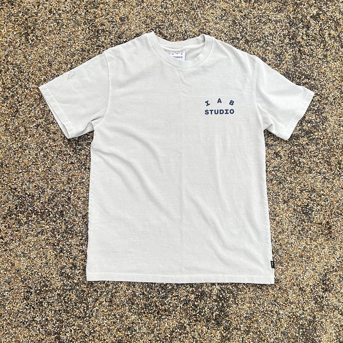 아이앱 스튜디오 (I.A.B Studio)오트밀 티셔츠 상품이미지1