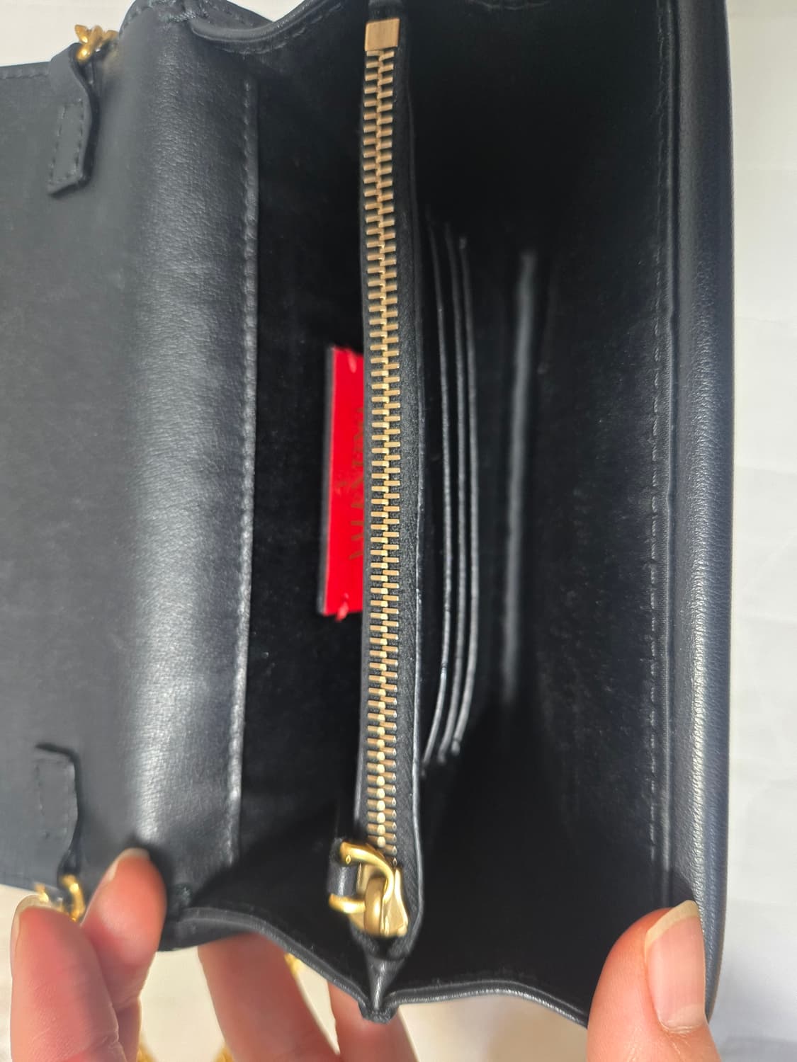 발렌티노 V링 리본 크로스 미니백 상품이미지5