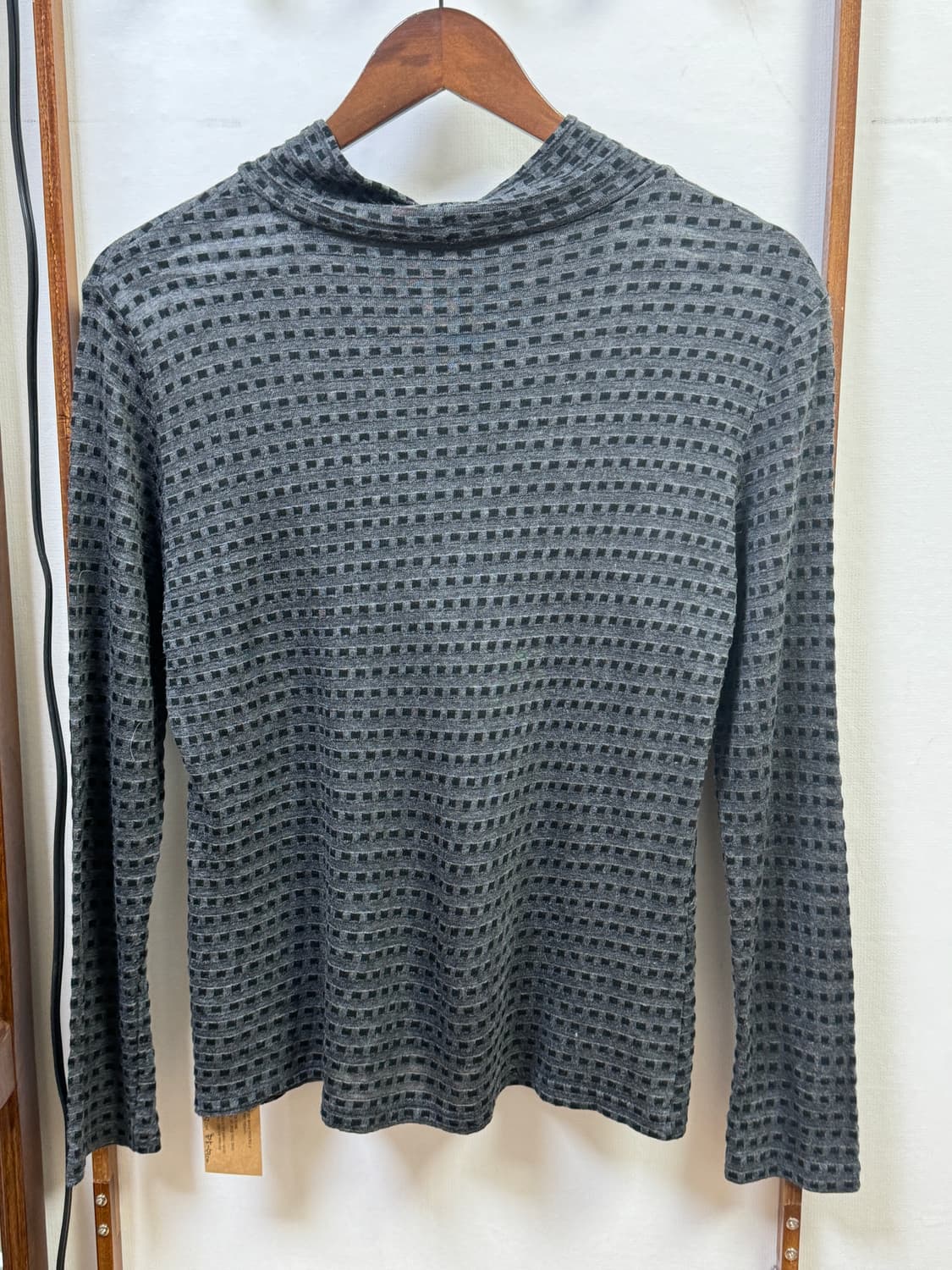 스퀘어패턴 절개 반목폴라 상품이미지2