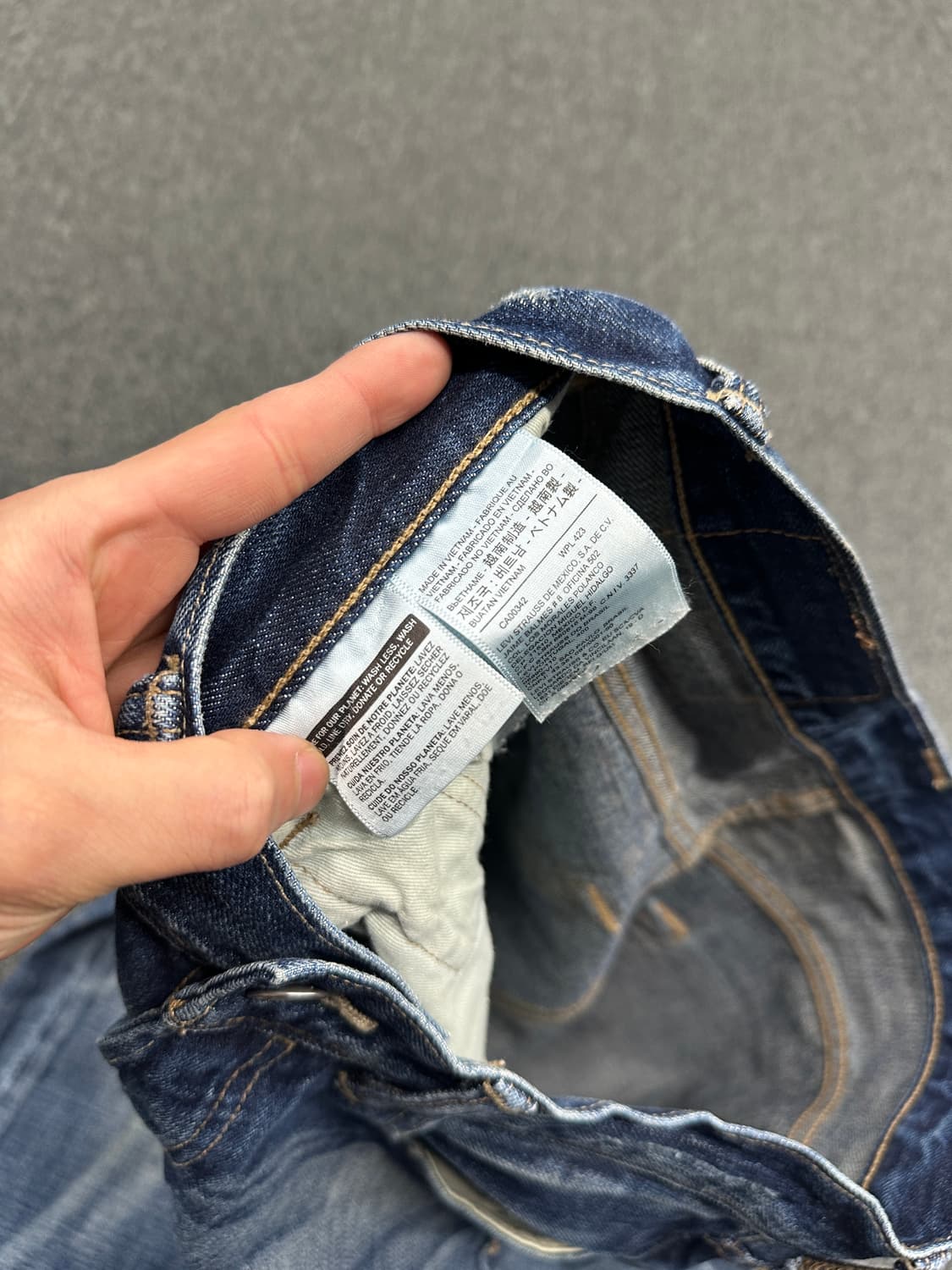 리바이스 501 빈티지 워싱 데님팬츠 슬림핏 상품이미지9