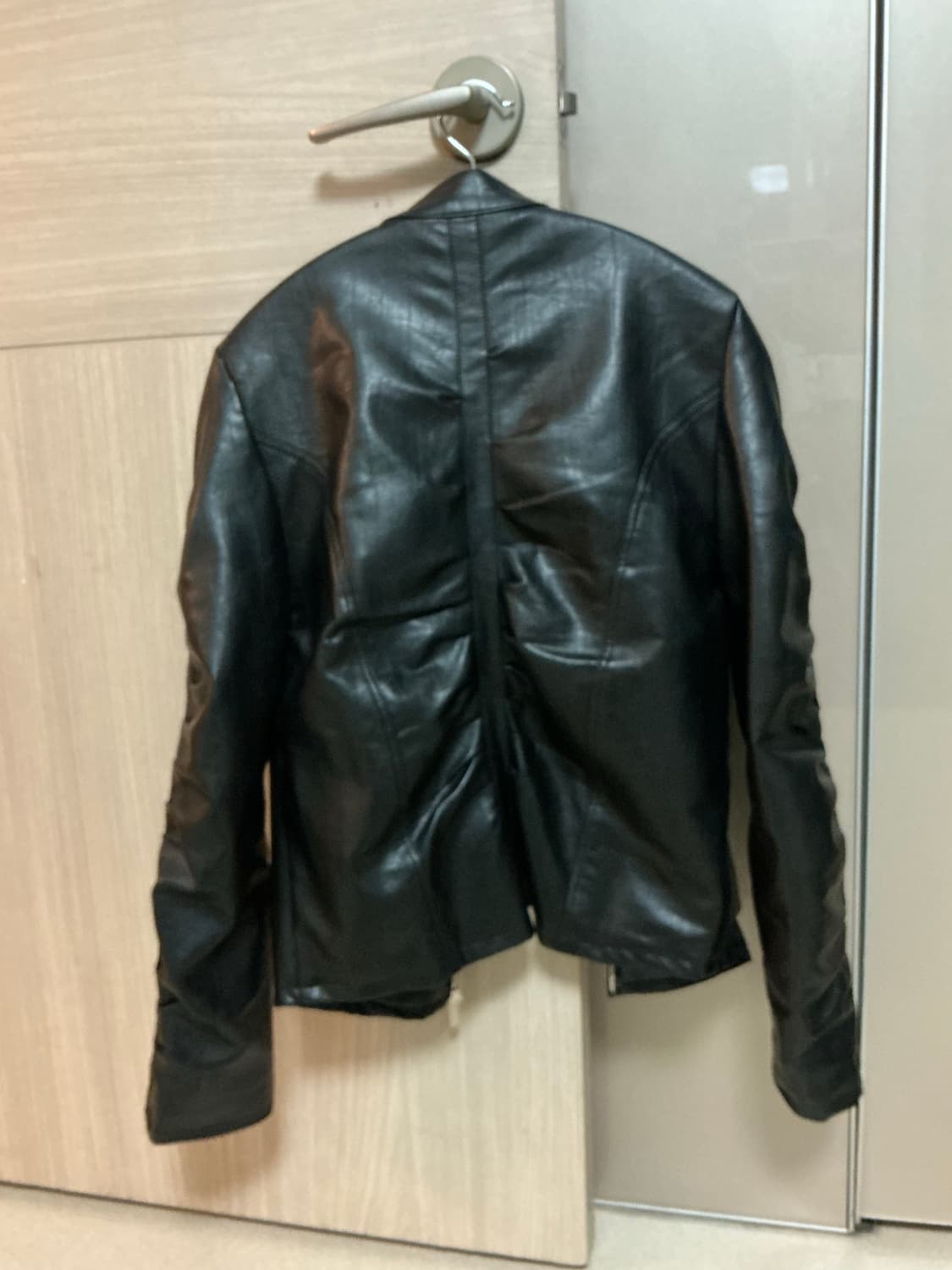 SHIRRING LEATHER JACKET BLACK 상품이미지4