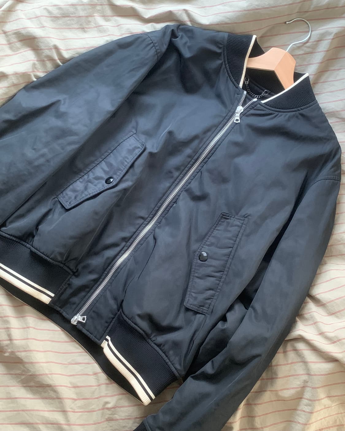 [L] 24SS 드리스반노튼 Vellow 백지퍼 봄버 자켓 블랙 상품이미지3