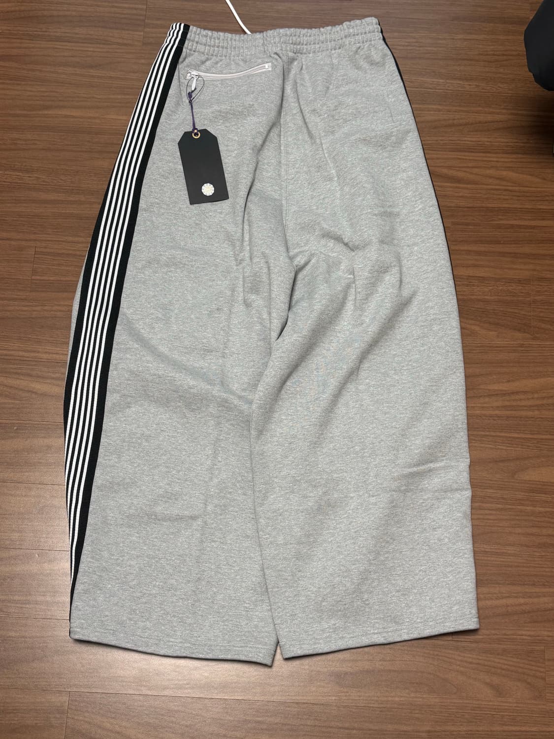 니들스 B’2nd 별주 H.D. 그레이 xs 새상품 상품이미지4