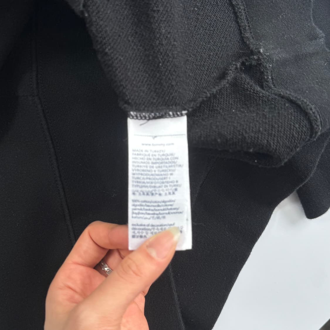 Tommy Hilfiger 타미힐피거 스펠아웃 로고 블랙 맨투맨 상품이미지6