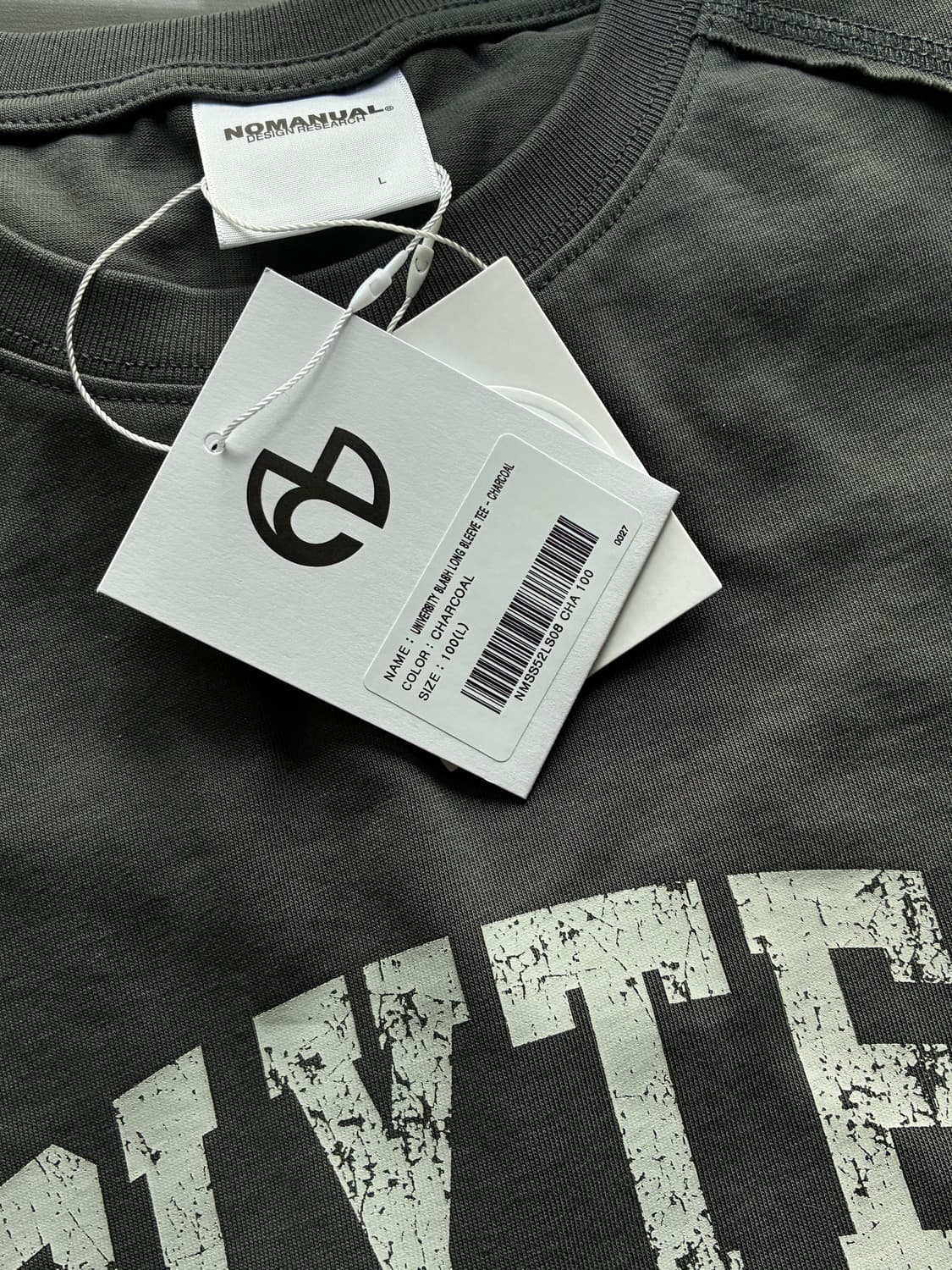 (새상품)(L) 노매뉴얼 폴리테루 콜라보 롱 슬리브 긴팔 CHARCOAL 상품이미지3