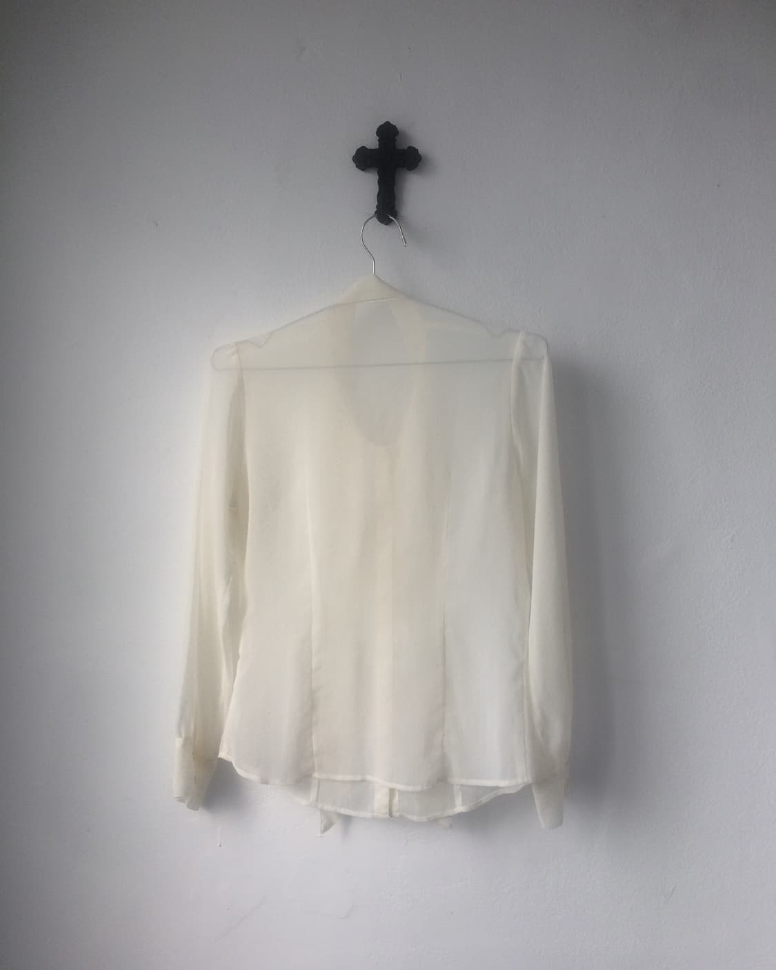 Dot pattern tied see through blouse 상품이미지3