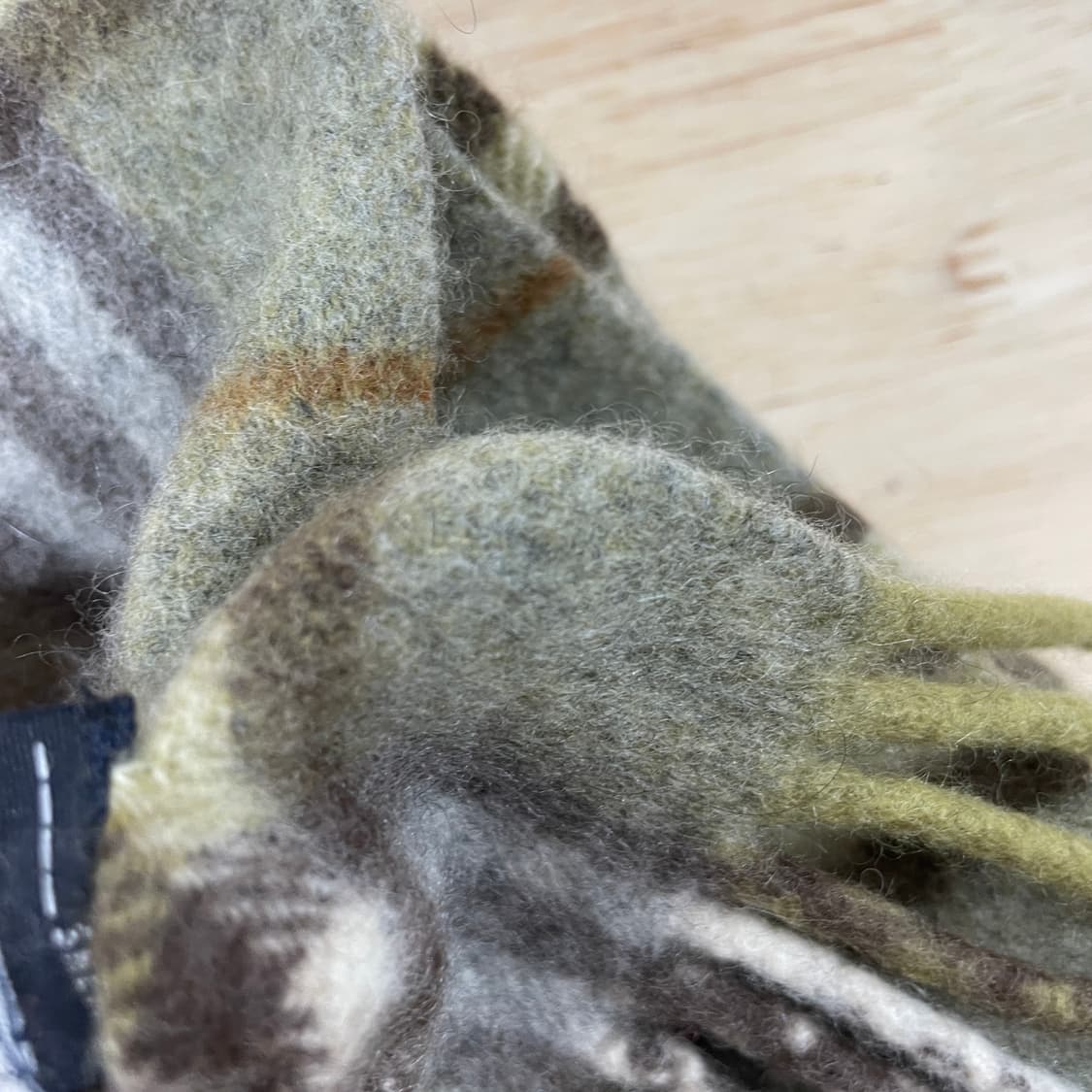 버버리 정품 캐시미어 머플러 그린 상품이미지4