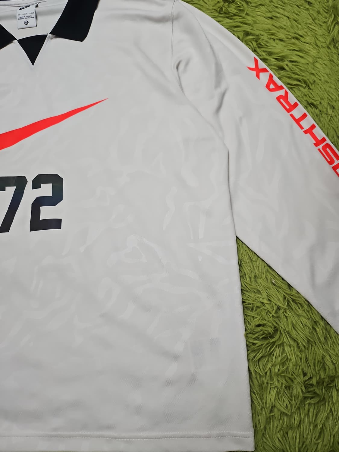 [XXL] 나이키 스우시 트랙 72 카라티 상품이미지2