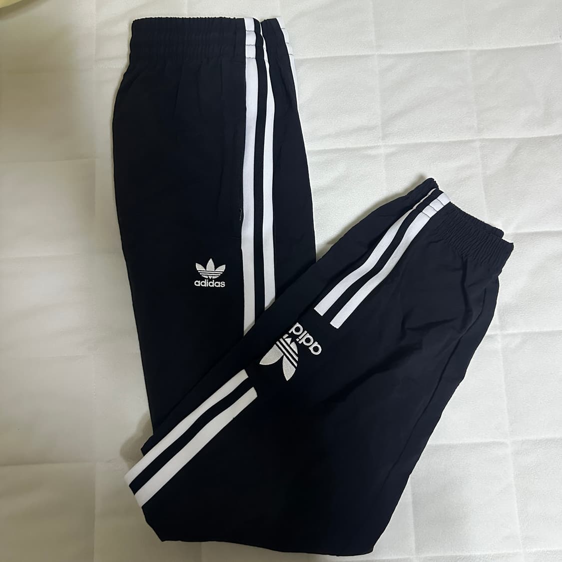 아디다스 락업 트랙 팬츠 상품이미지1