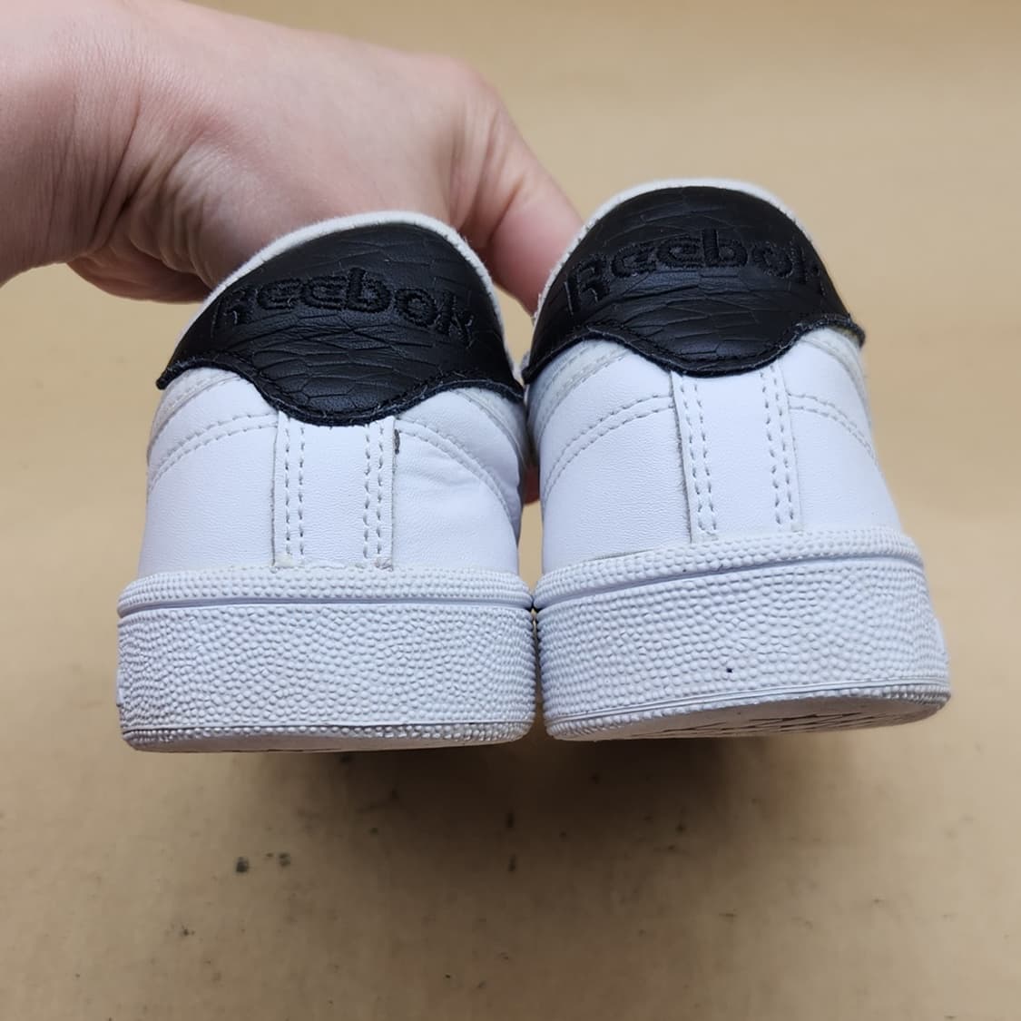 리복 클럽 C 85 화이트 블랙 스니커즈 상품이미지4