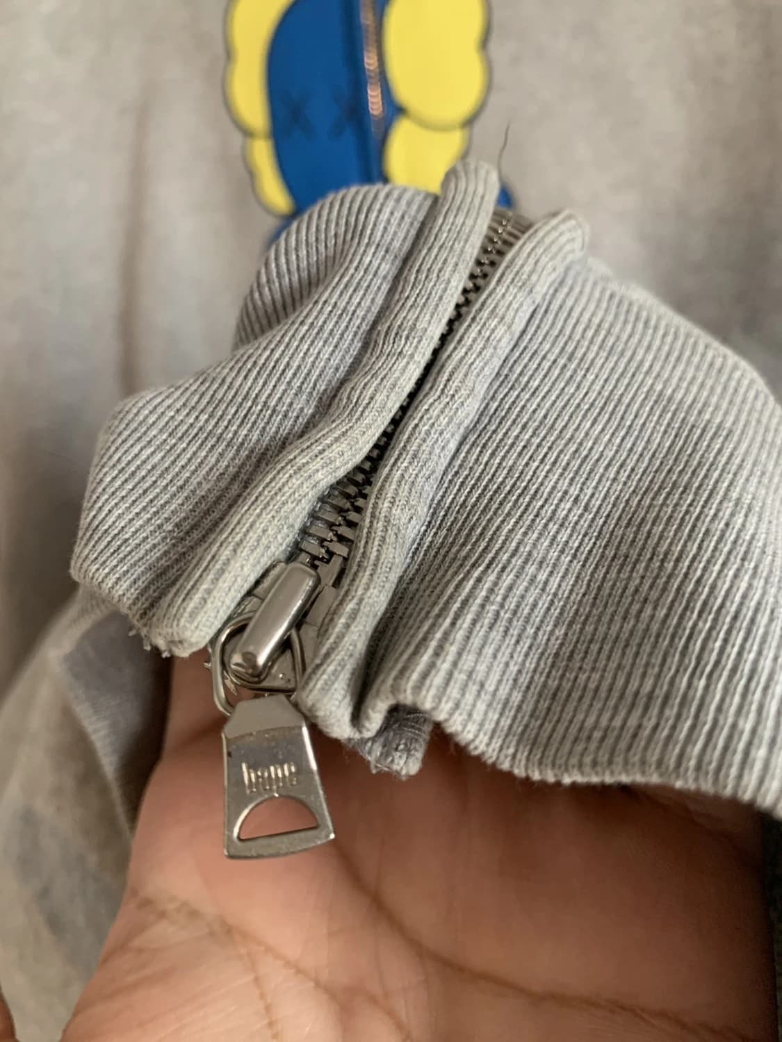 베이프 베이비 마일로 x 카우스 풀 후드집업 그레이 상품이미지9