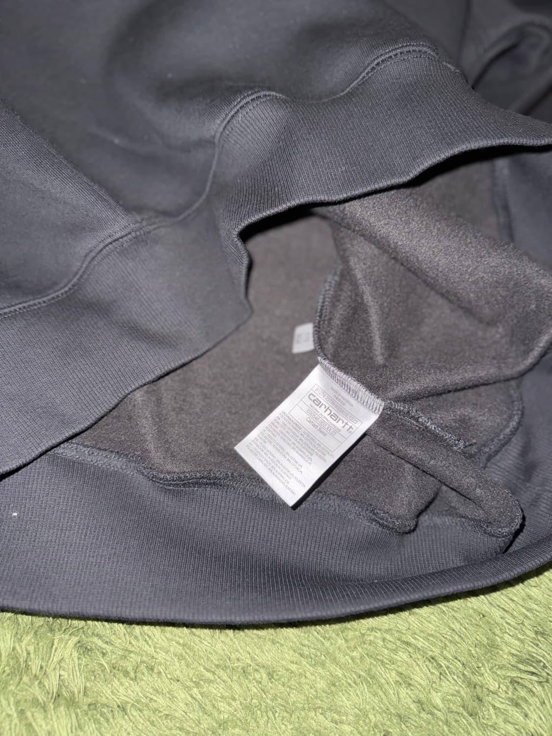 칼하트 WIP 엠브로이더리 소프트 터치 스웻셔츠 블랙 상품이미지6