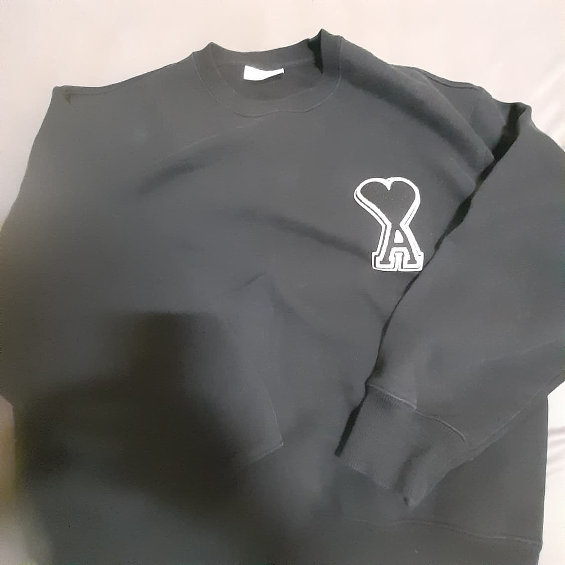 백화점판 아미 빅로고 맨투맨 상품이미지1