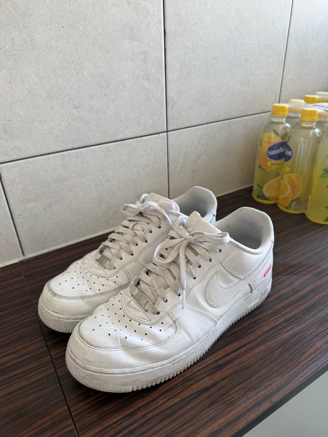 나이키 슈프림 에어포스1 로우 화이트 285 상품이미지3