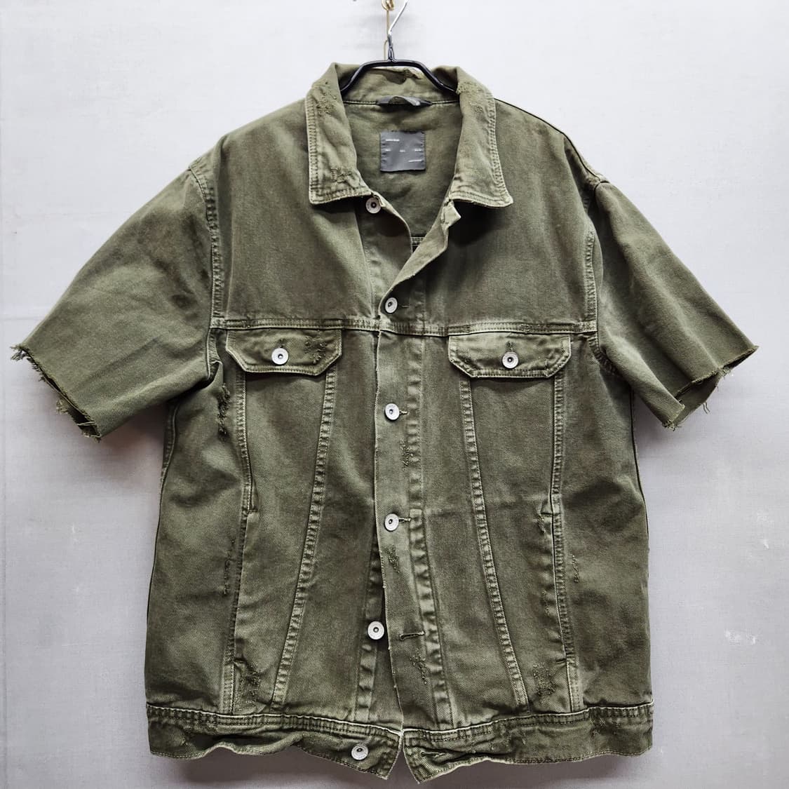 자라 투포켓 올리브카키 디스트로이드 반팔 데님자켓 L(L) 상품이미지1