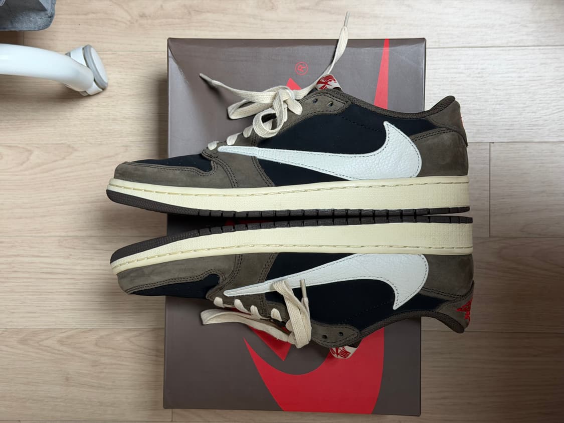나이키 에어조던1 트래비스 스캇 로우 OG 280사이즈 상품이미지4