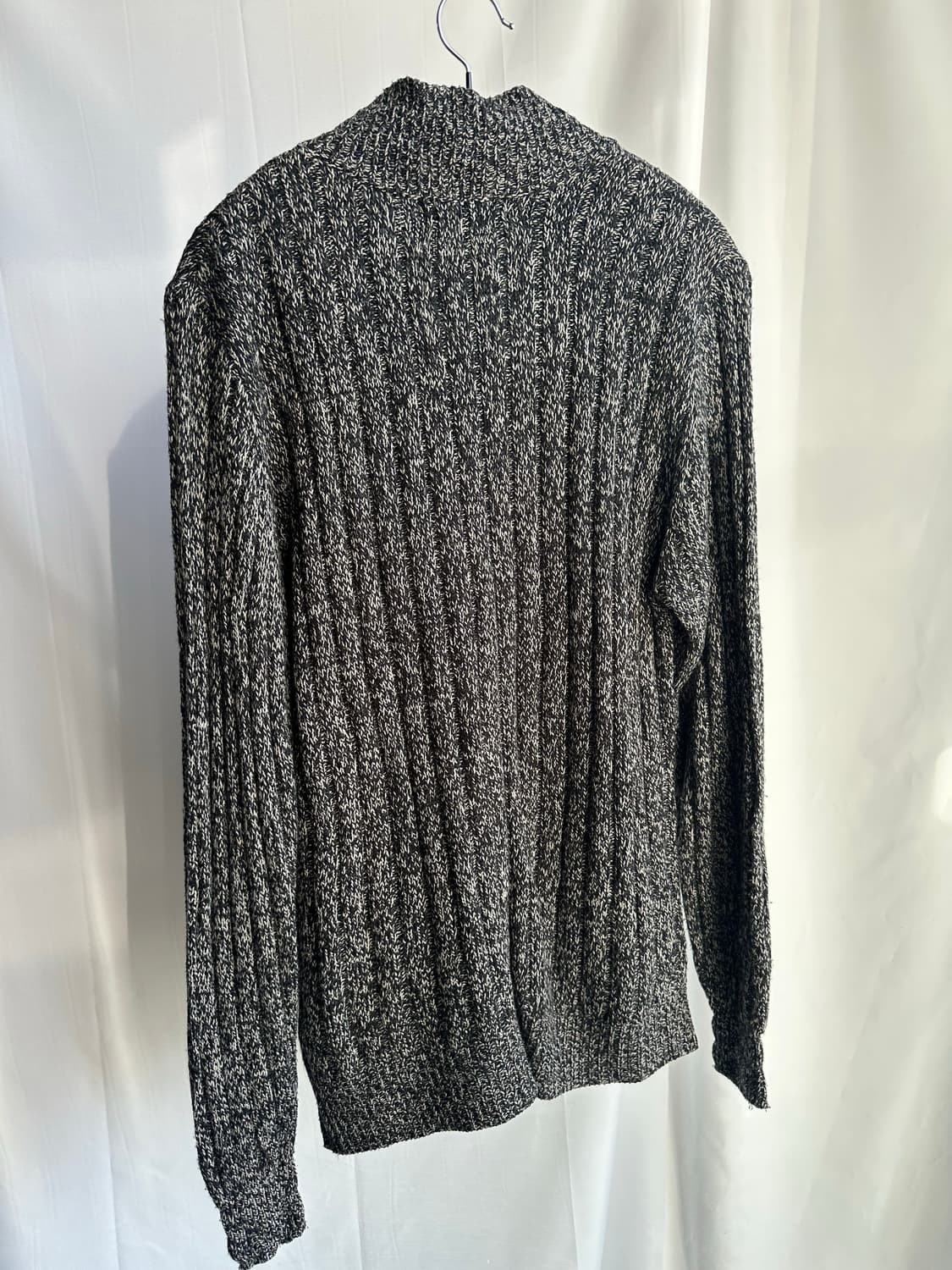 In the attic 버튼 니트 가디건 상품이미지5