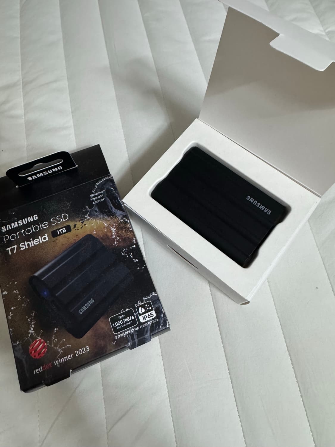 삼성전자 포터블 외장 SSD 1TB 1테라 T7 실드 Shield 상품이미지3