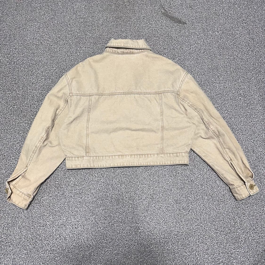 인사일런스 크롭 자캣 상품이미지3