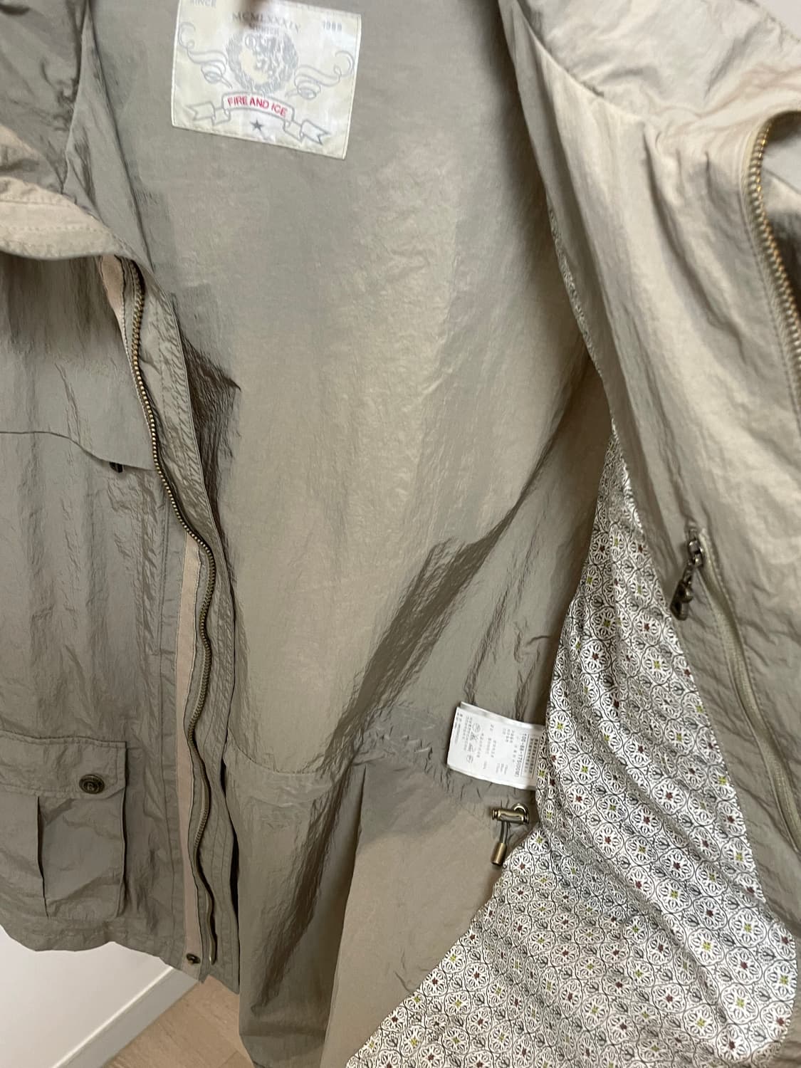 (100) bogner 보그너 히든 후드 메탈릭 바람막이 상품이미지6