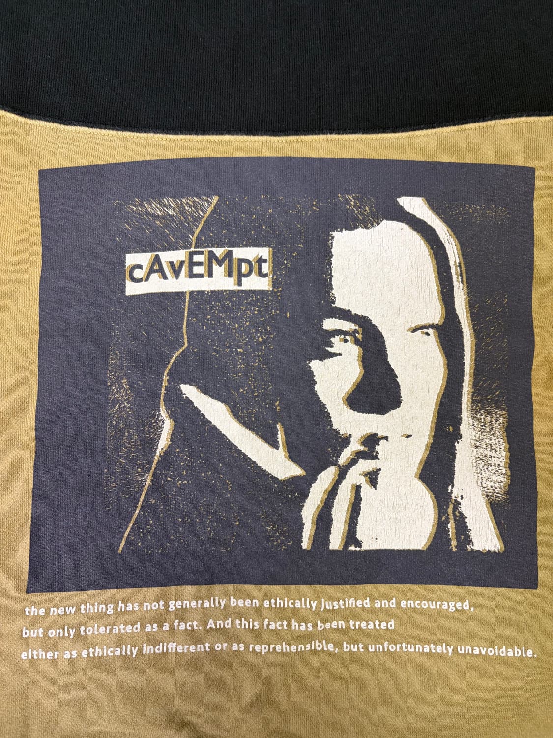 C.E ROUND SHOULDER CREW NECK 상품이미지4