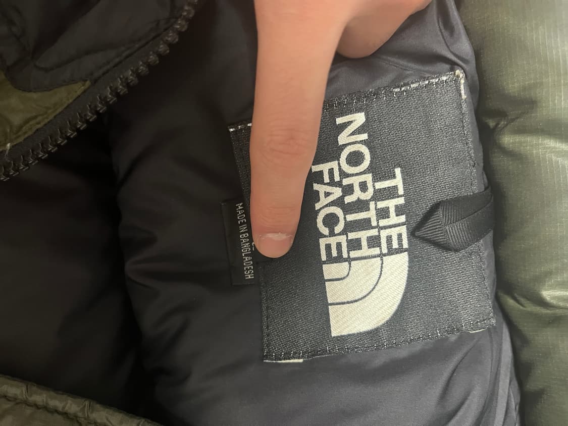 노스페이스 올드 눕시 센터로고 다운 자켓 상품이미지3