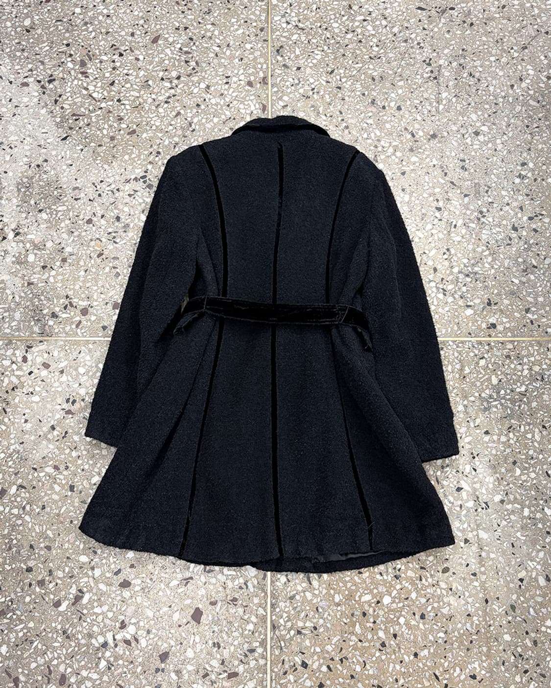 빈티지 파이핑 디테일 부클 코트 상품이미지2