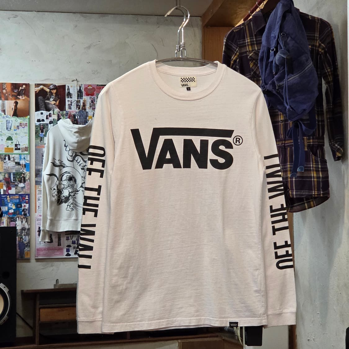 반스 화이트 레터링 롱슬리브 상품이미지1