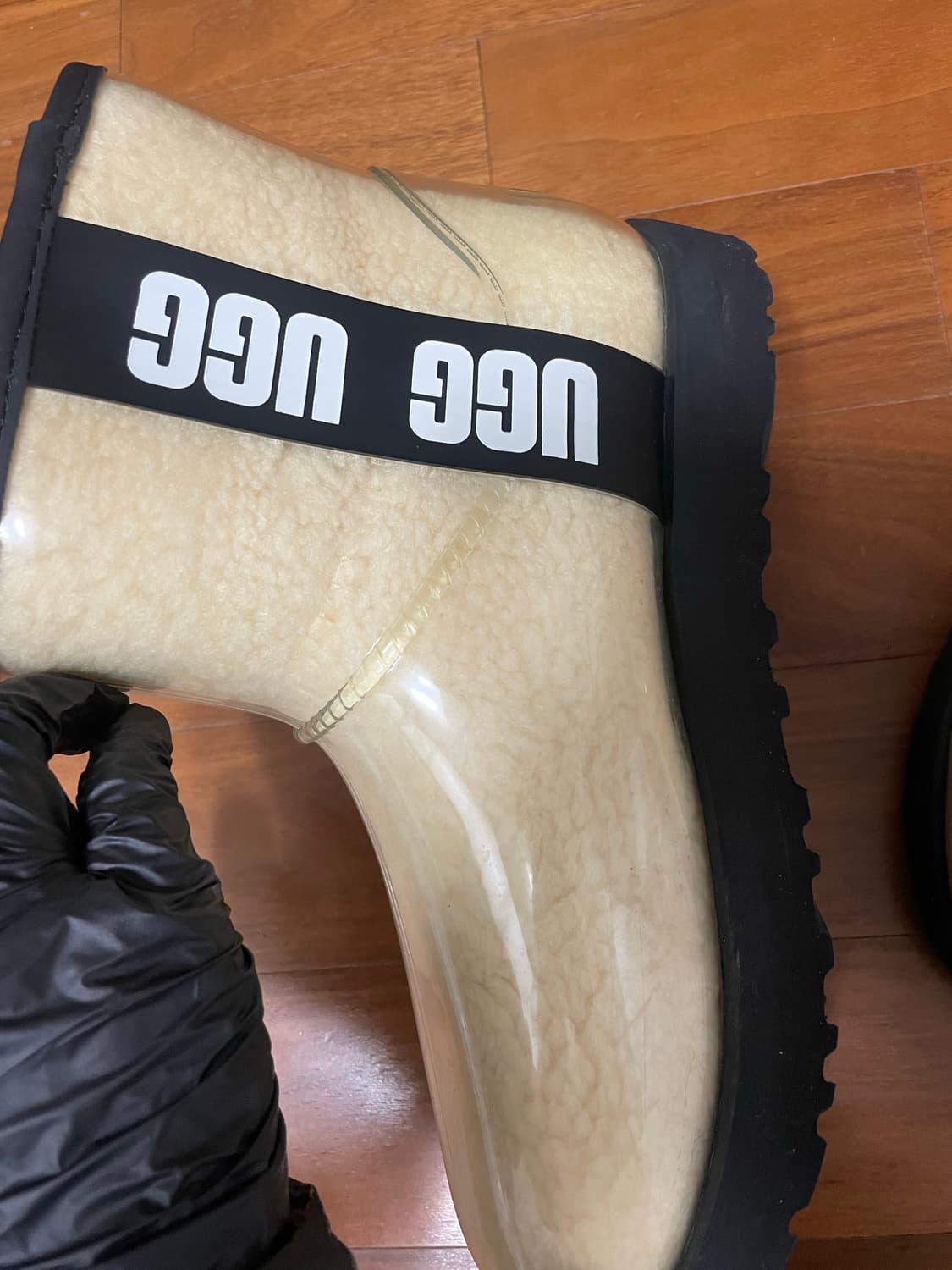 UGG 클래식 클리어 미니 어그 (크림) 230사이즈 상품이미지3