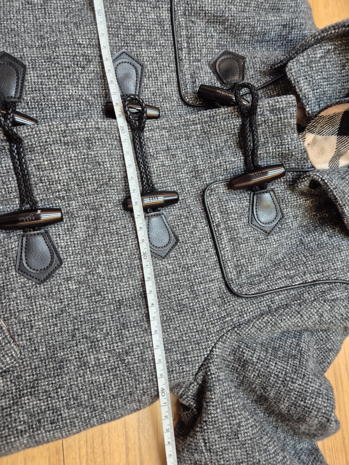 닥스 아동용 더플 코트 130사이즈입니다. 모 93% 함유되어있어 따뜻하 상품이미지4