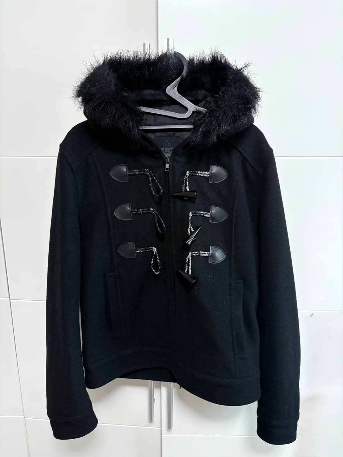 Black peace now for man 퍼 후드 떡볶이 코트 상품이미지1