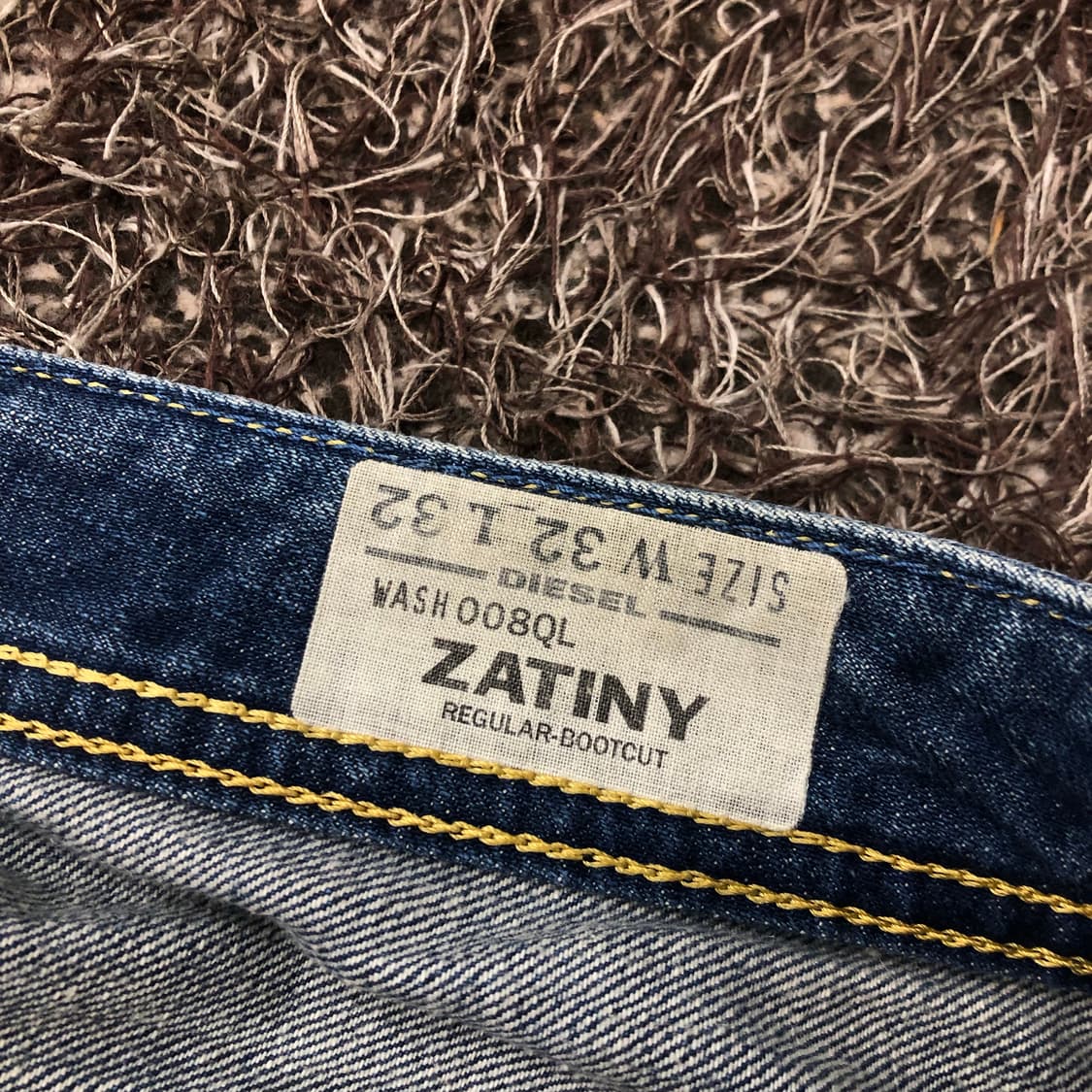 디젤 Zatiny 워싱 부츠컷 데님 팬츠 상품이미지8