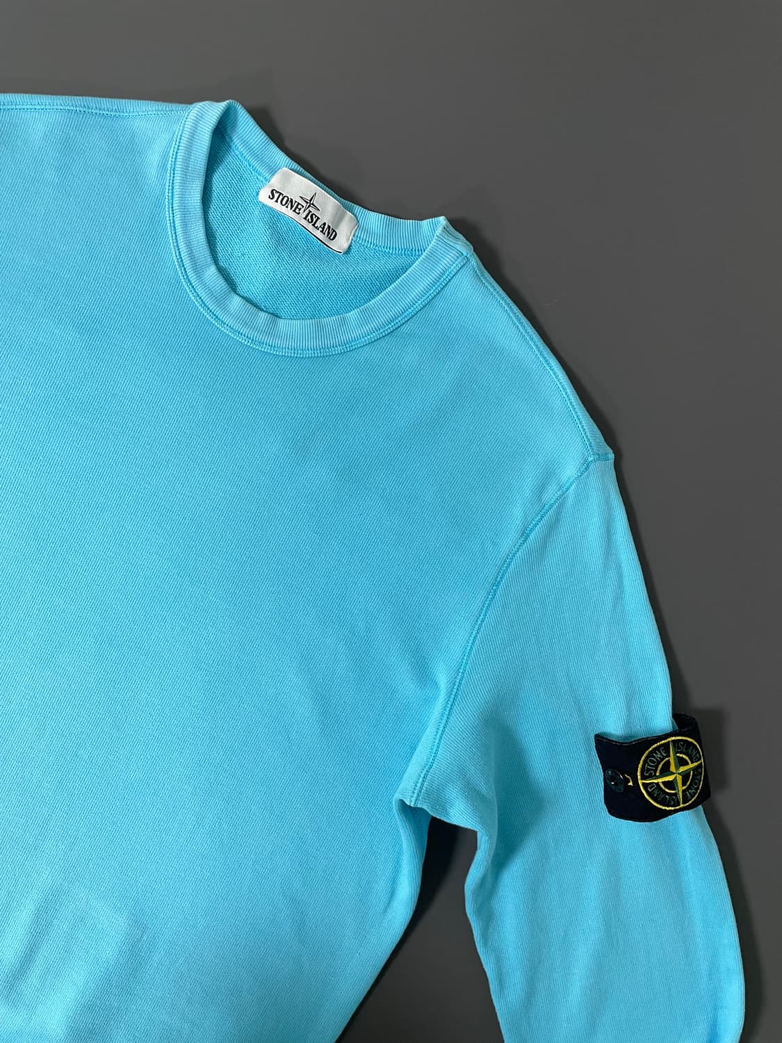 [M] 스톤 아일랜드 와펜 로고 패치 맨투맨 QR 상품이미지3