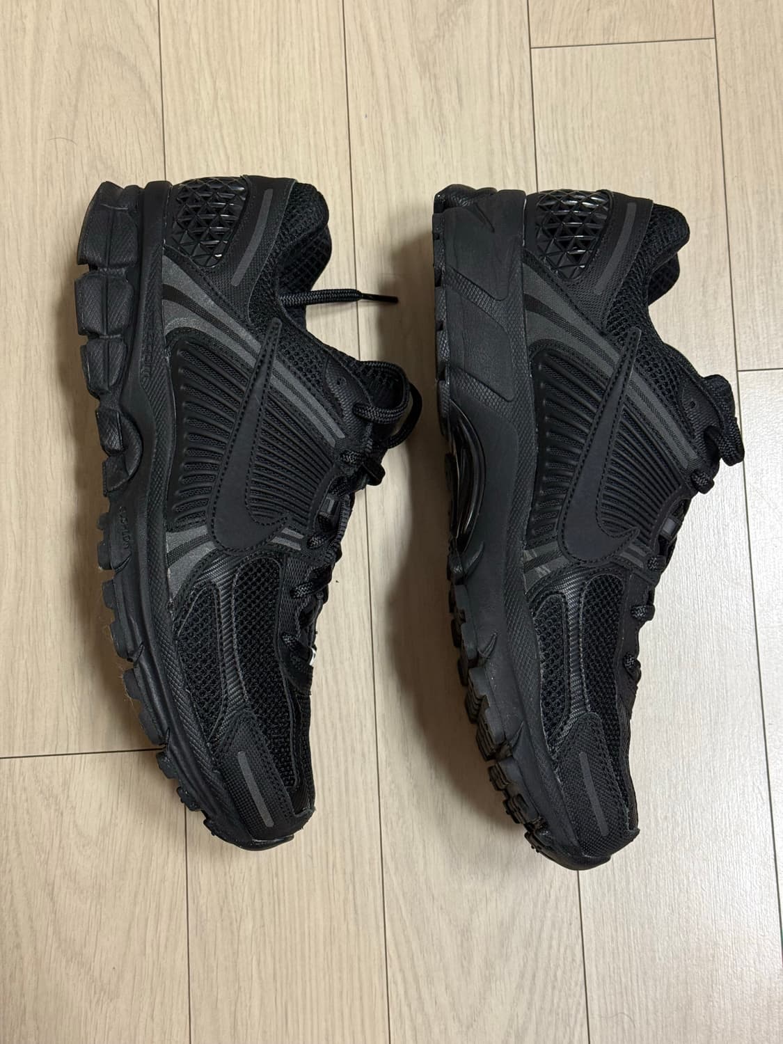 나이키 줌 보메로 5 280 올검 블랙 상품이미지6