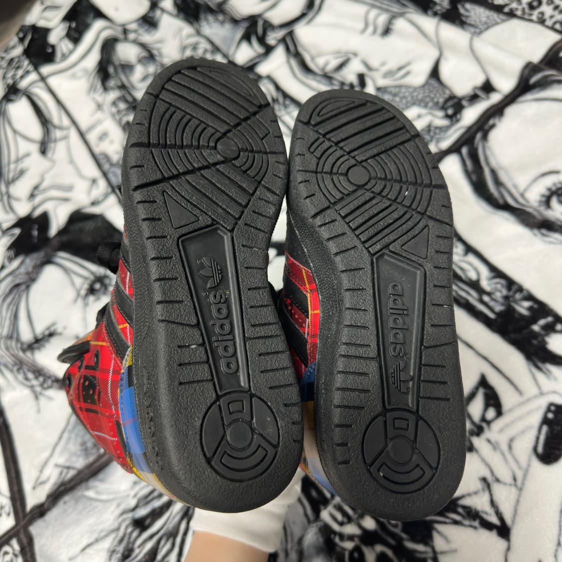 아디다스 제레미스캇 인스팅트 하이 타탄체크 상품이미지7