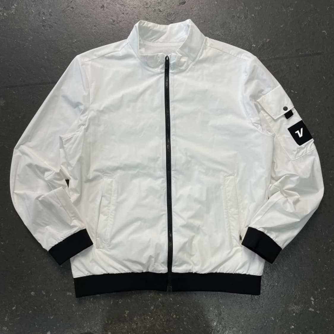 95 볼빅 바람막이 상품이미지1