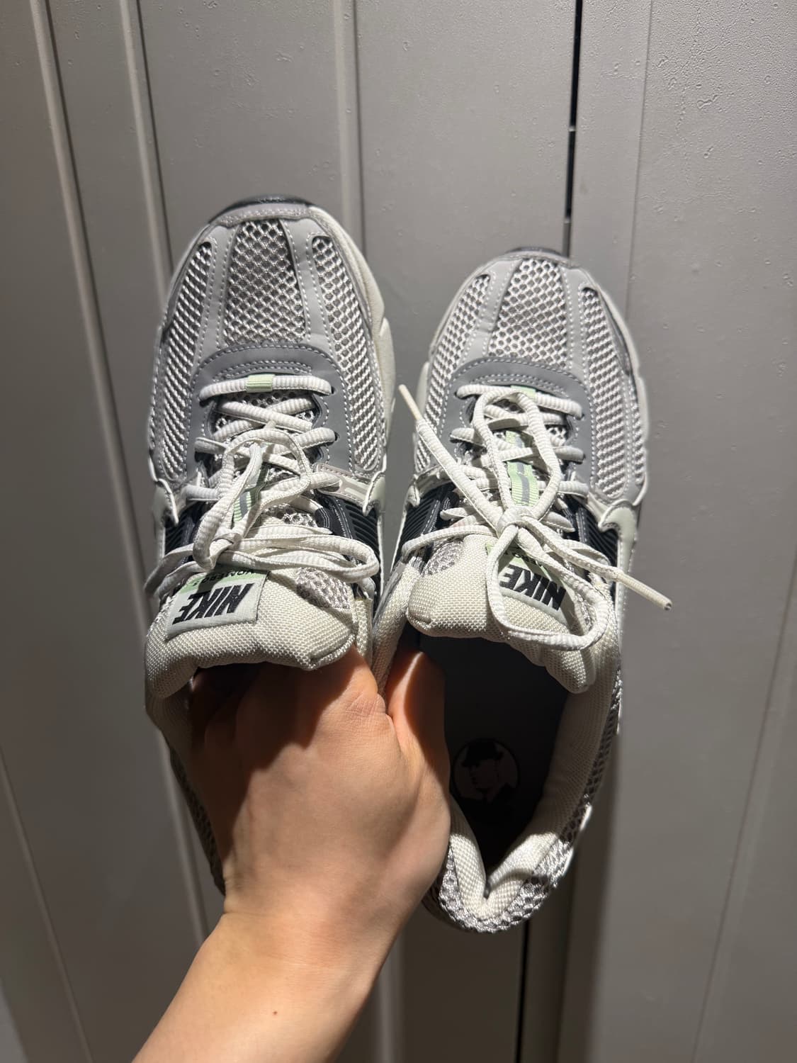 나이키 줌보메로 275  상품이미지2