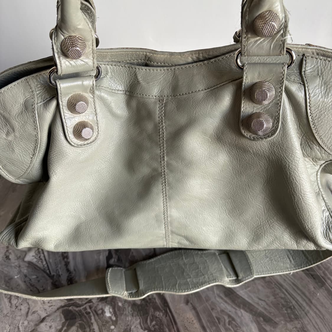 발렌시아가 자이언트 시티 모터백 그레이 상품이미지6