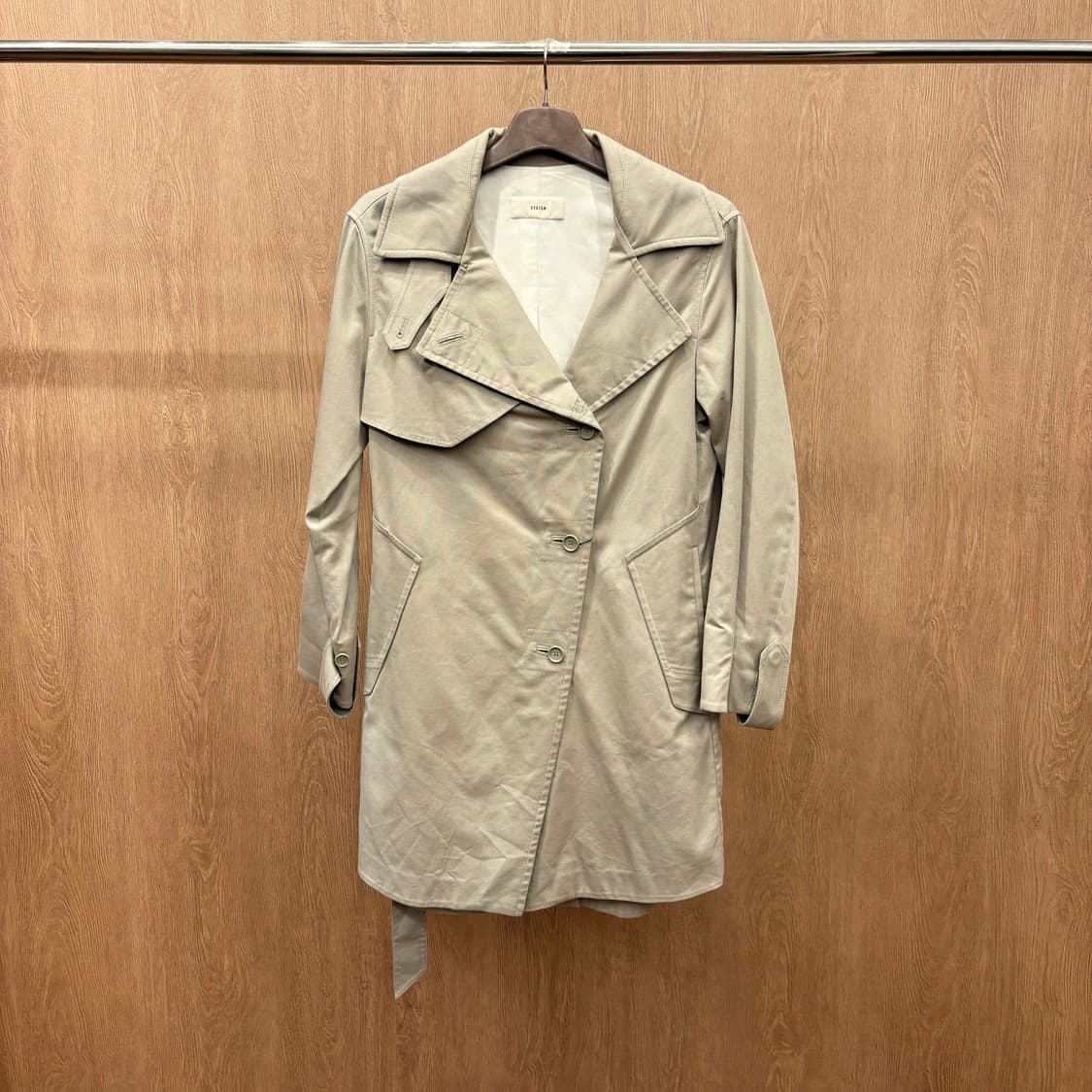 시스템 트렌치 미디 코트 언밸런스 프론트 허리 스트랩 슬릿 디테일 베이지 상품이미지2