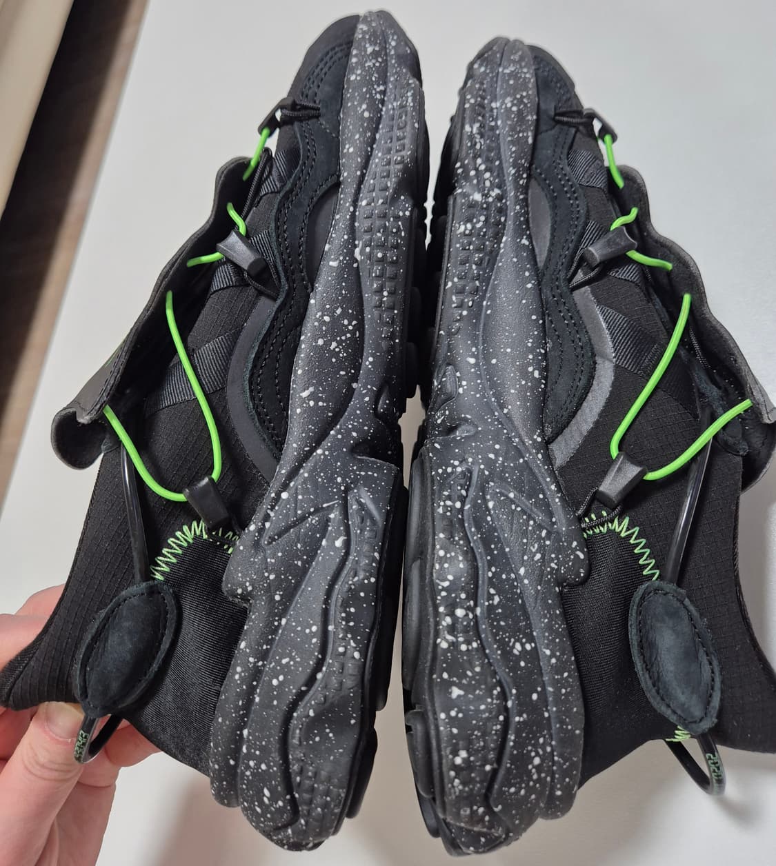 255>아디다스 오즈위고 솔라그린 상품이미지7