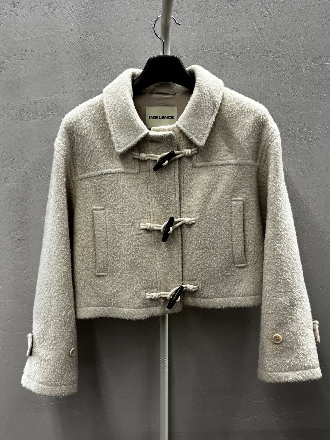 인사일런스 아이보리 떡볶이 숏 코트 S 상품이미지2