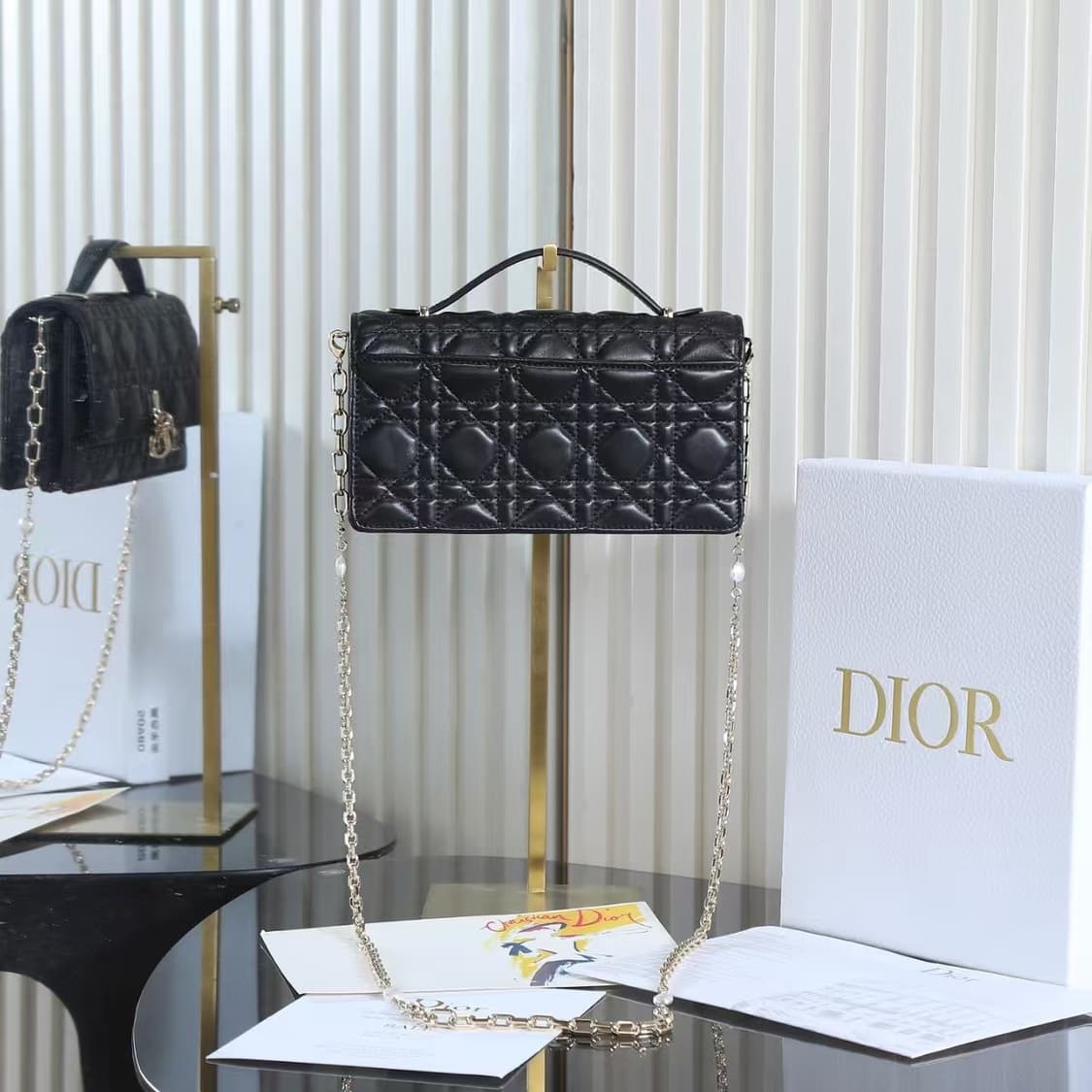 디올 미스 디올 미니백 블랙 까나쥬 램스킨 상품이미지2
