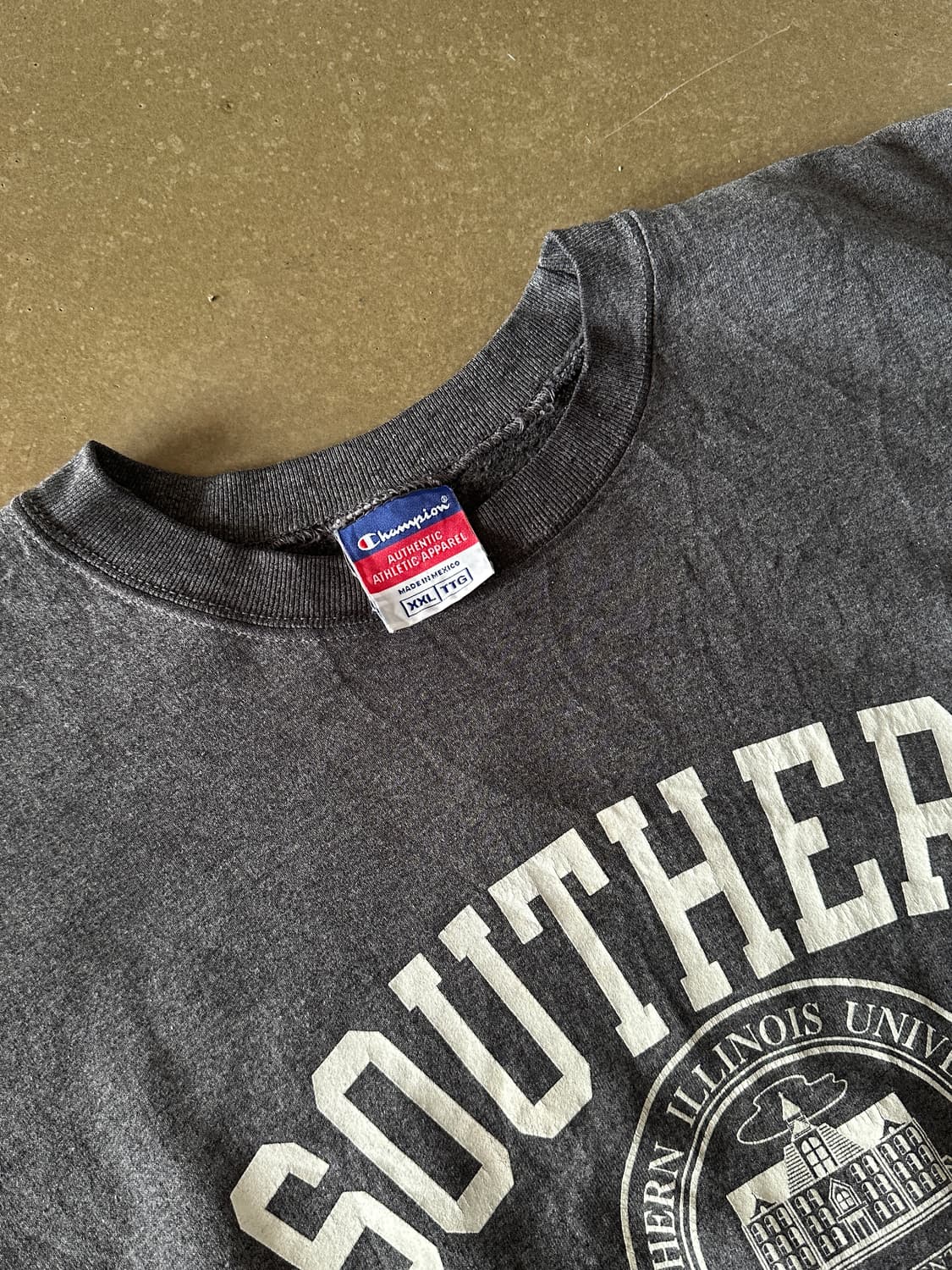 Champion Southern Illinois 크루넥 스웻셔츠 상품이미지2